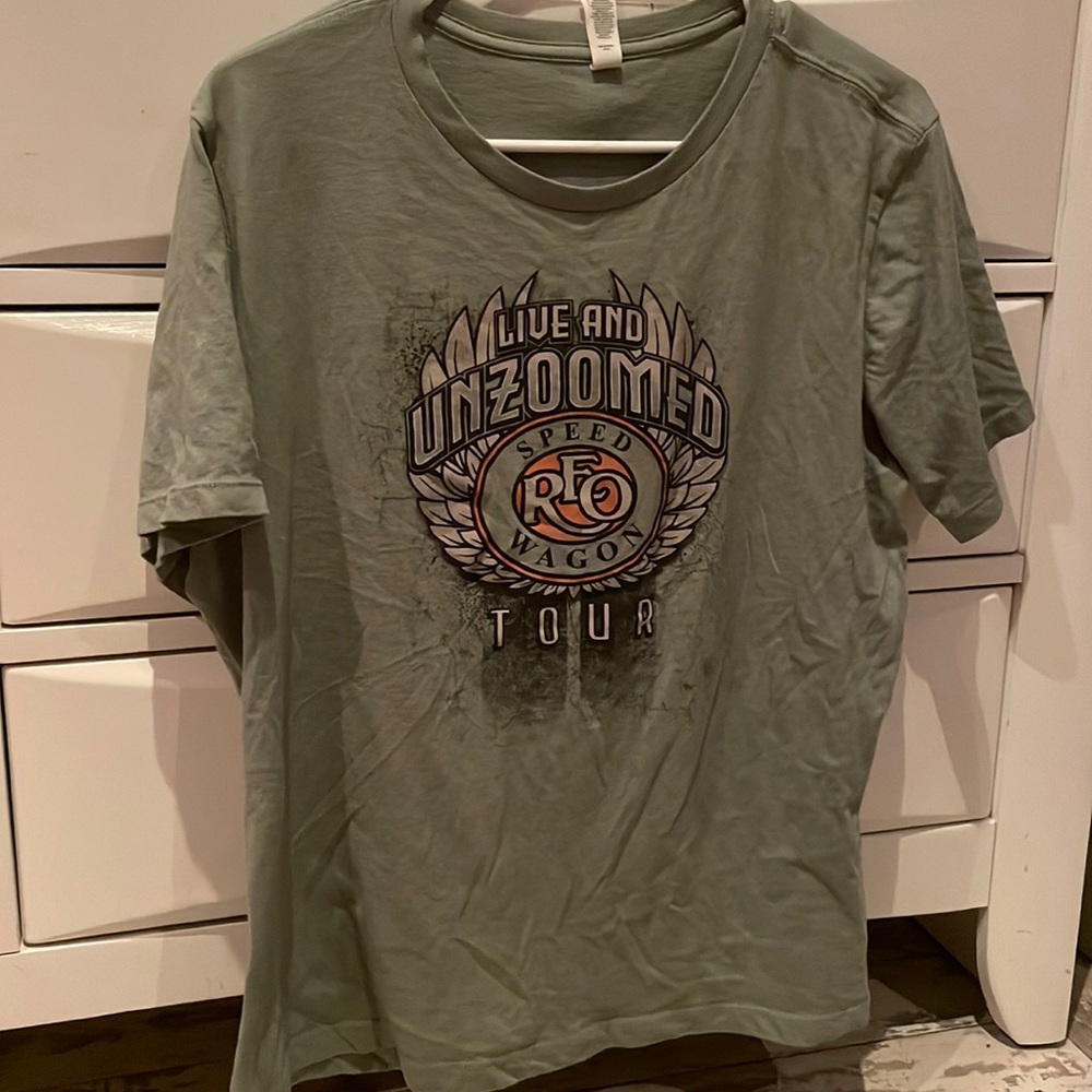 REO Speed wagon 2022 Tour Tshirt Women’s